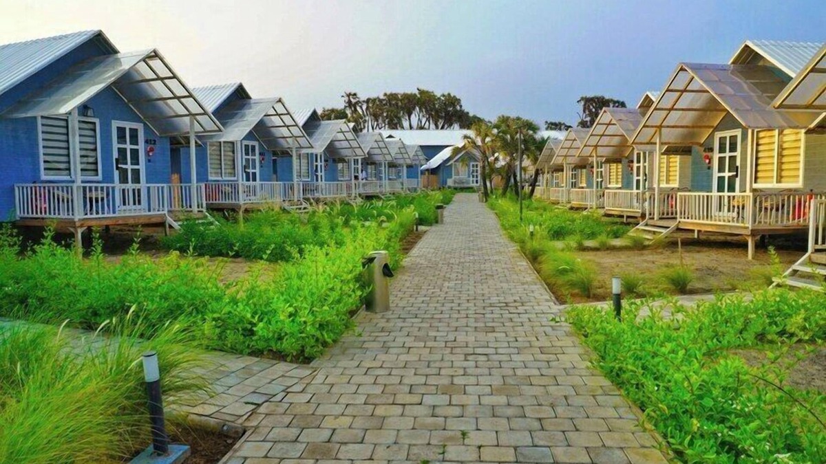 Diu Hotel | Praveg Beach Resort Nagoa Beach Diu