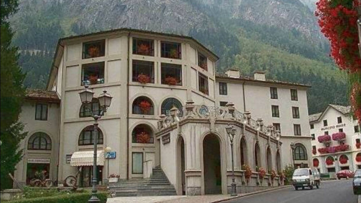 Pre-Saint-Didier Apartment | Pre Saint Didier in front of Terme direct shuttle Courmayeur