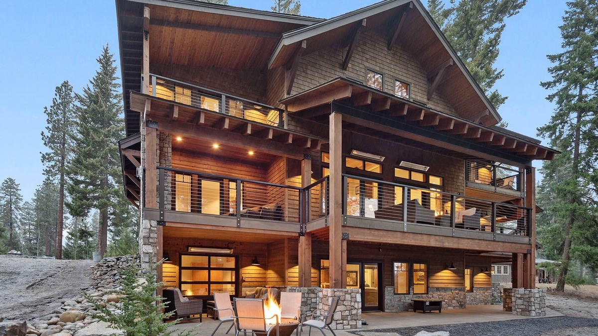 Cle Elum House | Premier 5-Suite Suncadia Golf Home *w/hot tub, sauna and game/media level*