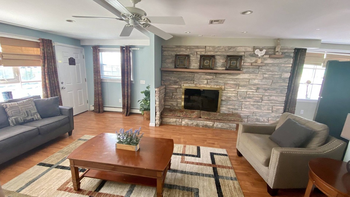 Seaside Heights Condo | PREMIER HOST LISTING - 2BR Suite Ste Ocean & Water Park block,Kit, Pool Access