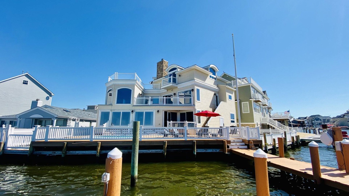Ortley Beach House | Premier Host Listing - .6 BR Waterfront, Heated Pool, Amazing Views