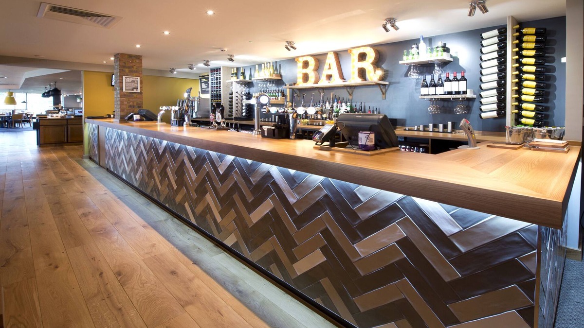 Uxbridge South Hotel | Premier Inn London Uxbridge