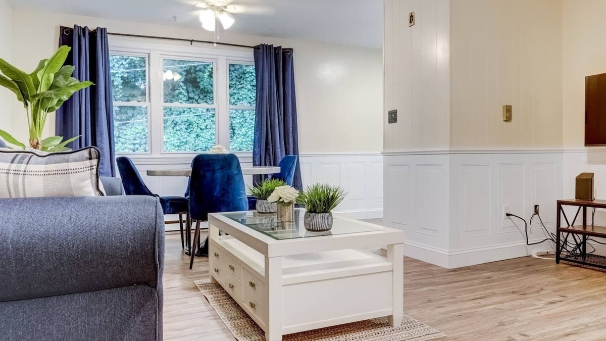 Central Manchester Apartment | Premier League Pad - with Free Parking, Heat & AC