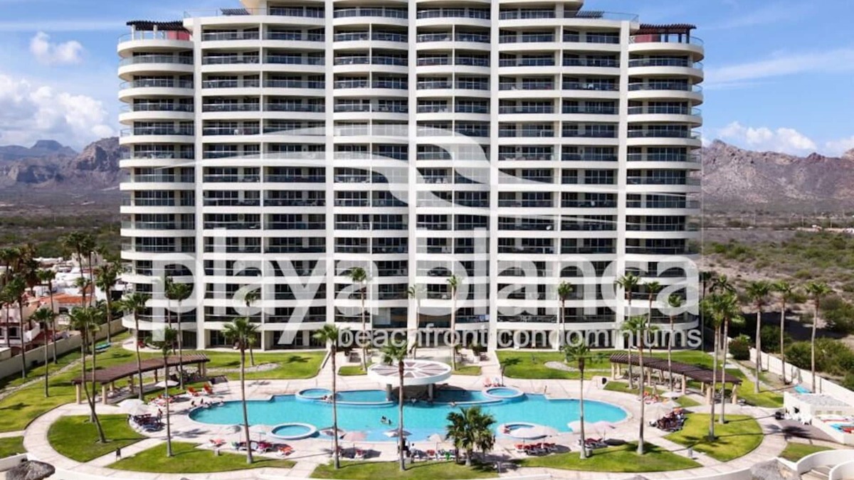 San Carlos Condo | Premier Playa Blanca Condo 406: 1BR,1.5BA,Beachfront,Ocean View, Hotel Services