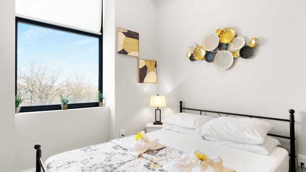 Olde Kensington Apartment | Premier Studio w/Gym Access