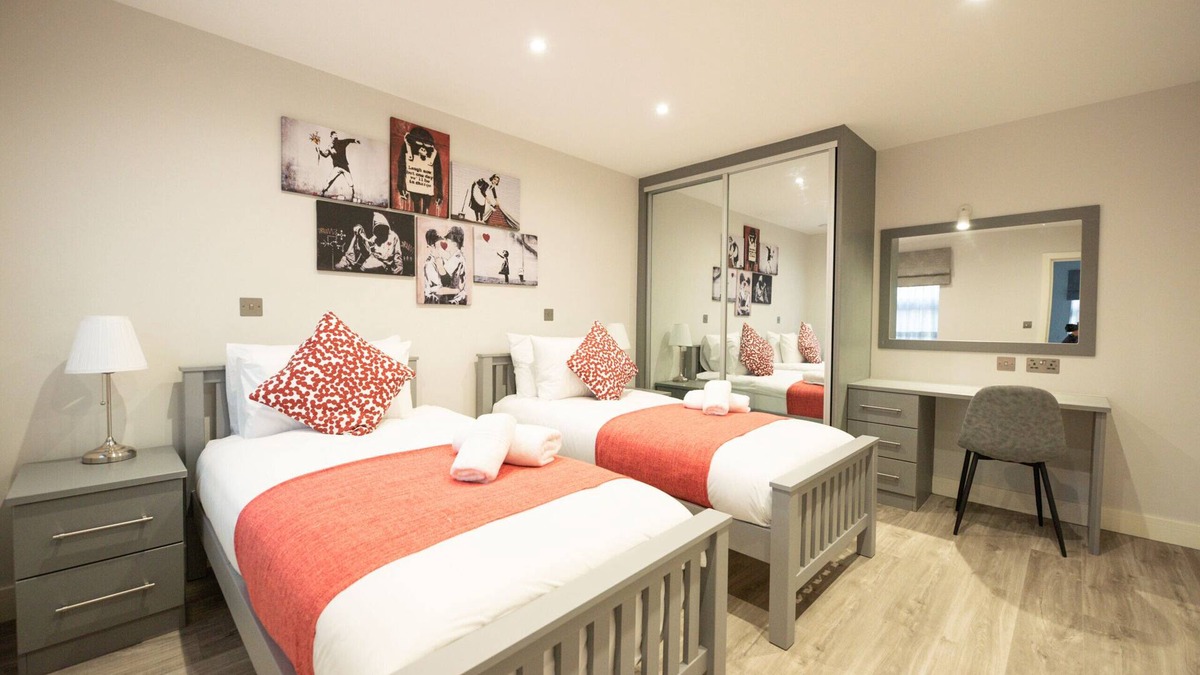 Reading Apartment | Premium 1-Bed, 1-Bath Apartment by KSA