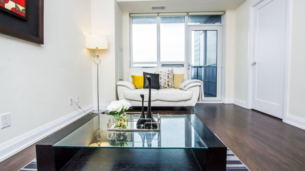 North York Apartment | Premium 1 Bedroom/Parking/Subway/North York