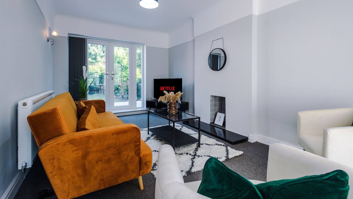 Wirral House | Premium 3 bed detached house - Bromborough - Wirral