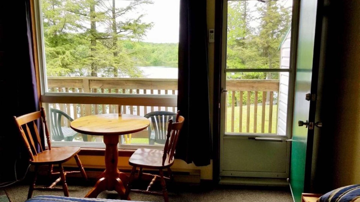 Seguin Cabin | Premium 3 Bedroom Cottage