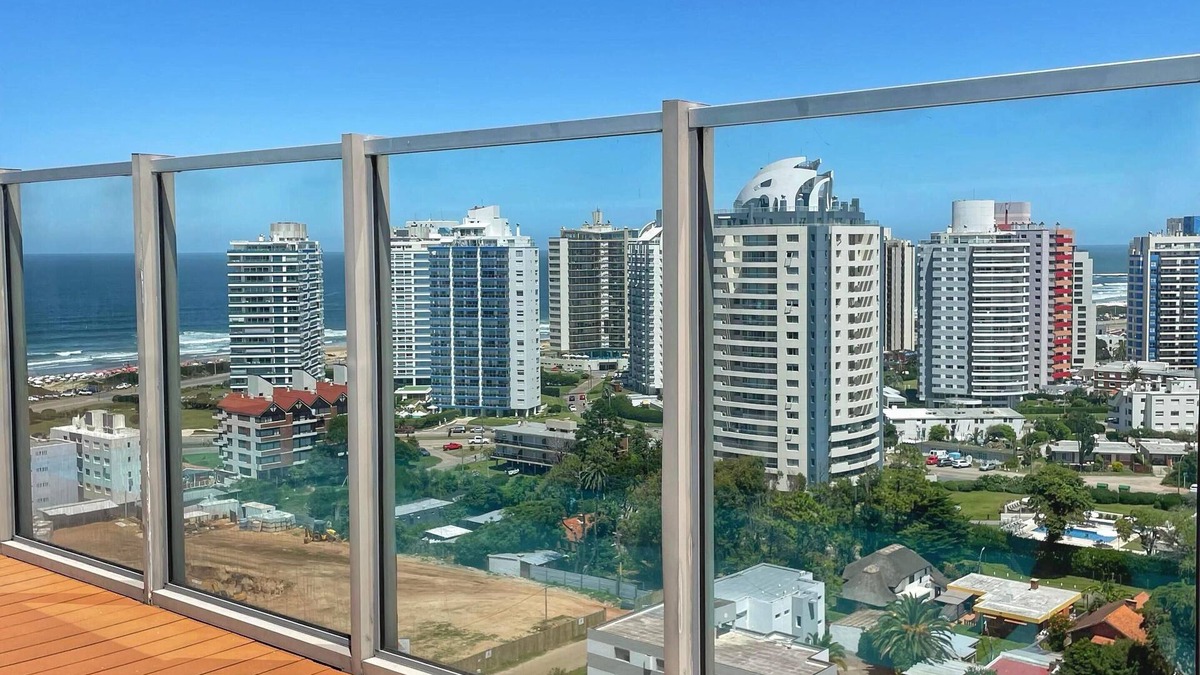 Aidy Grill Apartment | Premium Chronos 2 Bedrooms Full Amenities