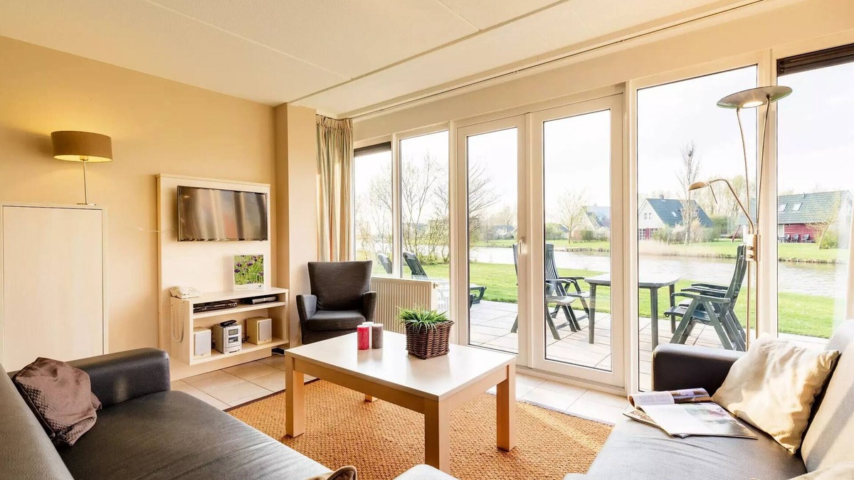 Municipality of Emmen House | Premium-Duplex-Cottage für 4 Personen