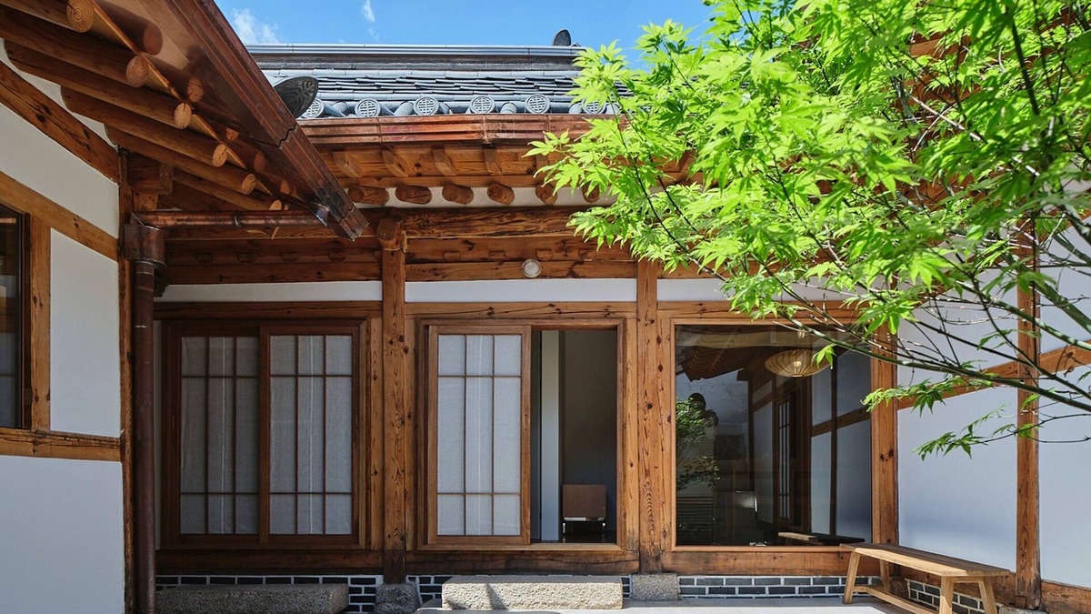 Jongno House | Premium Hanok near Anguk Station 5minsn- 5mins from the ICN Airport bus STN