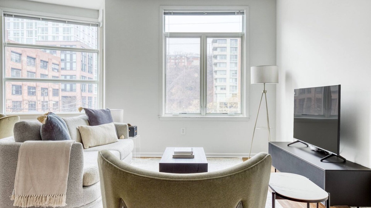 Hoboken Apartment | Premium Hoboken 2BR w/Gym, Pool & Lounge, near waterfront, by Blueground