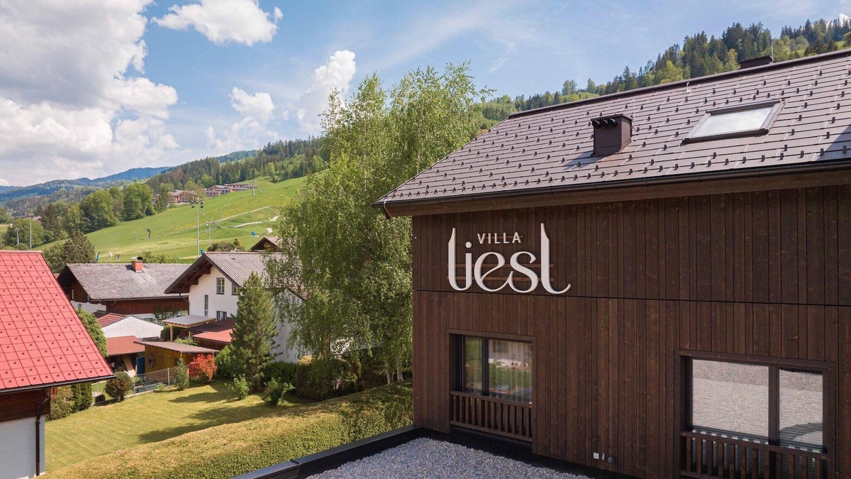 Haus im Ennstal Apartment | Premium holiday apartment with balcony and sauna