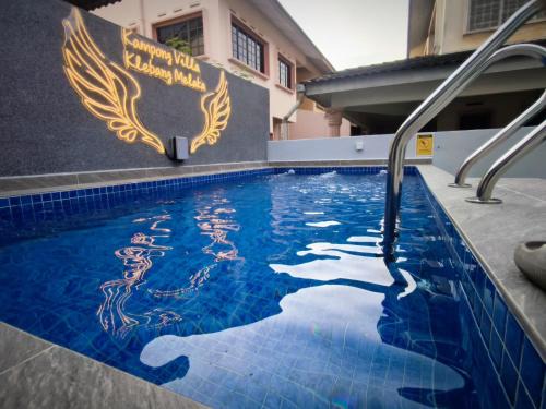 Klebang Besar House | Premium Kampung Villa with Jacuzzi 18pax 5BR