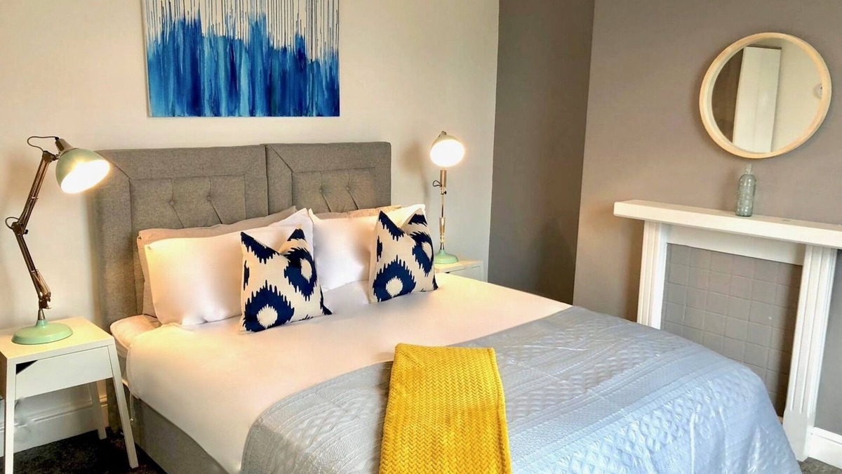 King's Lynn House | Premium King Room or Twin Room