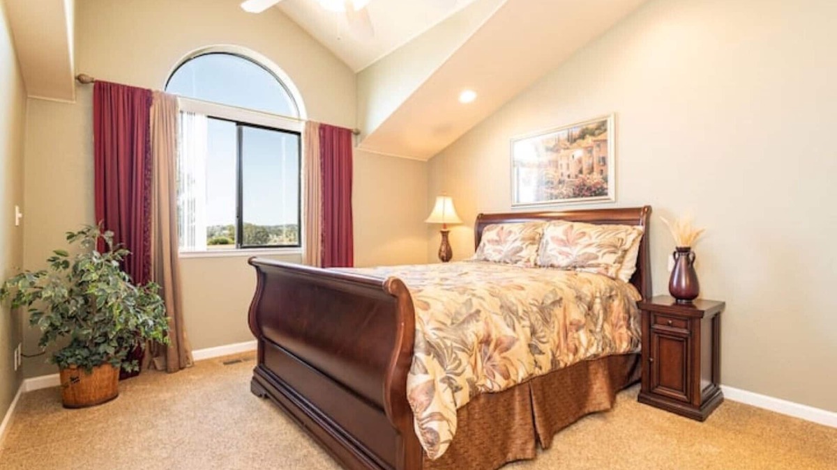 Castro Valley House | Premium Luxury 2 BR Villa - Kitchen, Free WiFi