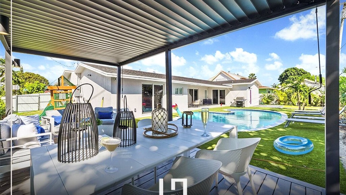 West Perrine House | Premium Miami Villa: Resort Pool, Golf & BB Court