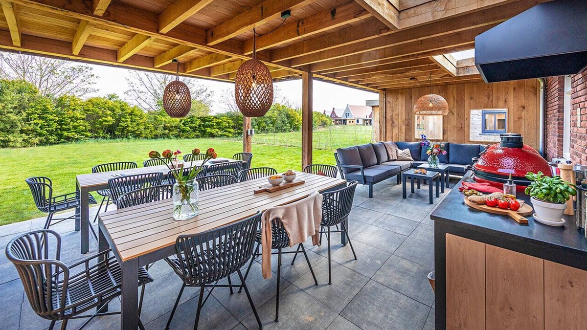Thorn Villa | Premium Outdoor 16p - Eight Bedroom Villa, Sleeps 16
