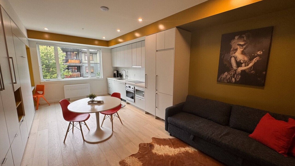 Rossland Apartment | Premium RED Mountain Lodging
