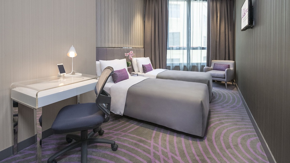 Kwai Chung House | Premium Twin Room with FREE WiFi & GYM