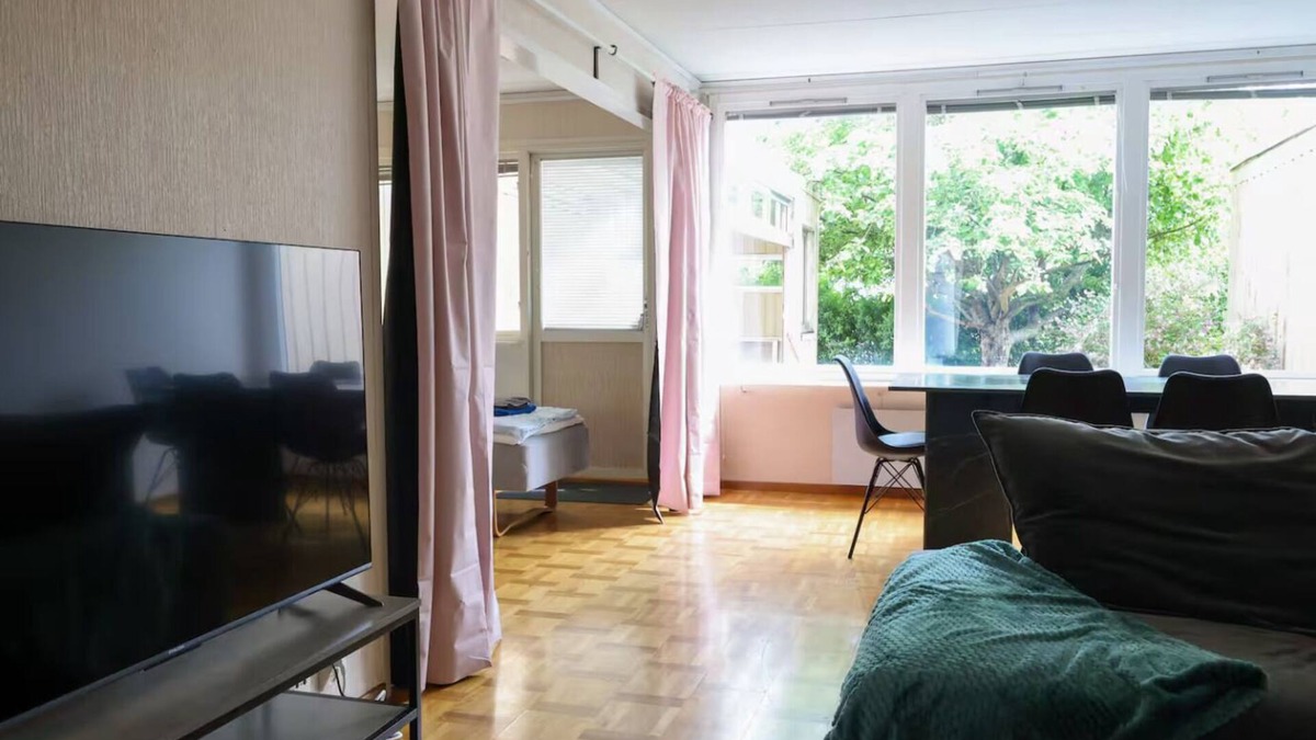 Gothenburg Apartment | Premium Workers Home | Near Volvo | Bergsjön