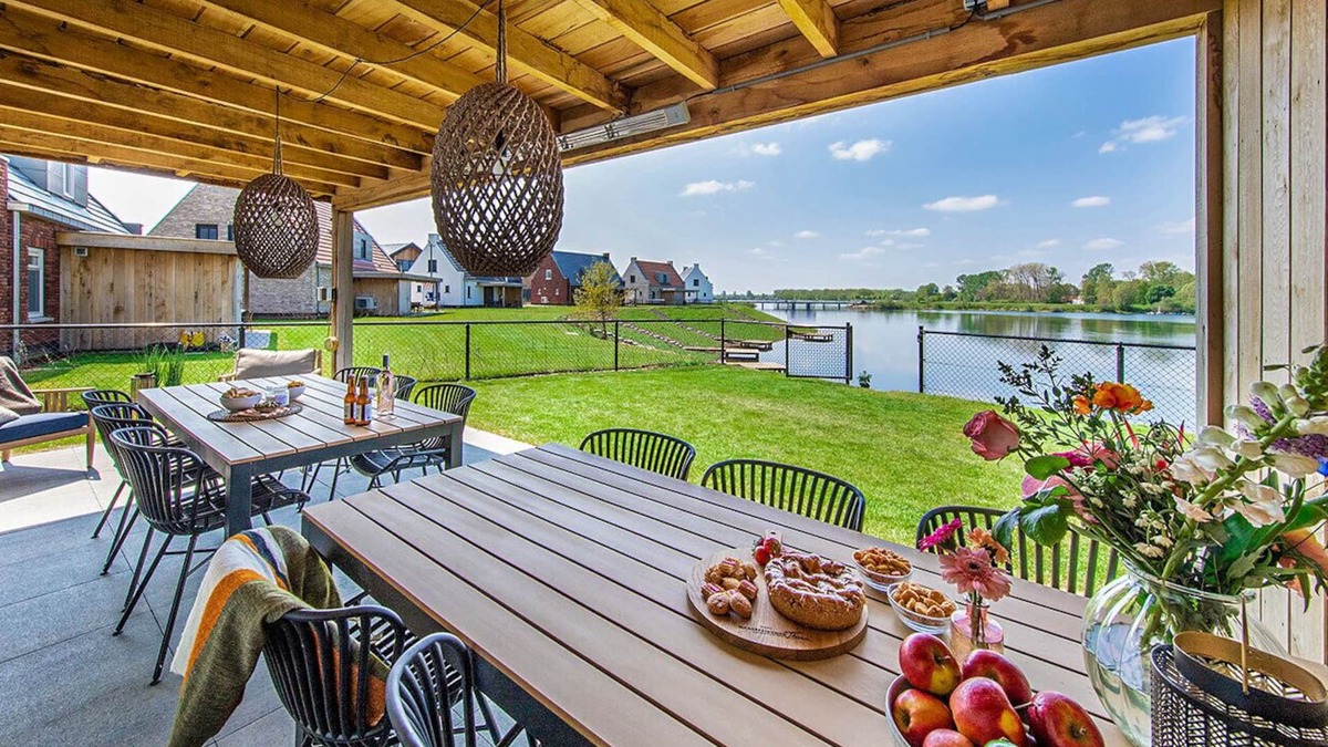 Thorn Villa | Premium Water 12p - Six Bedroom Villa, Sleeps 12