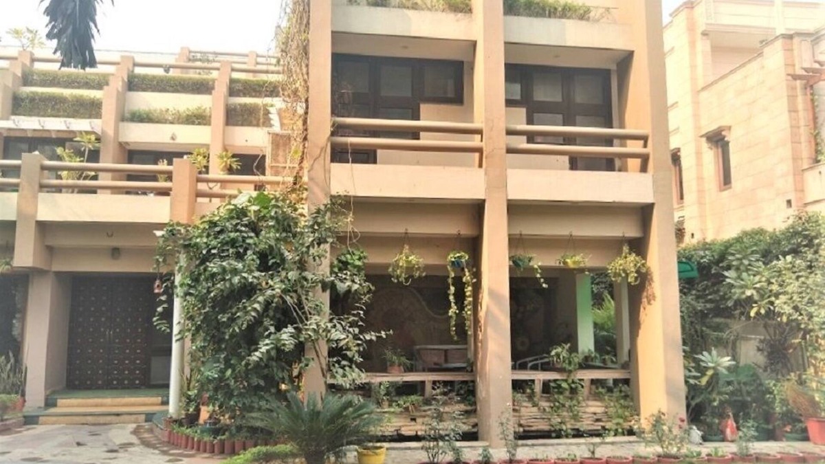 Sector 14 House | Premkamal- An extended home