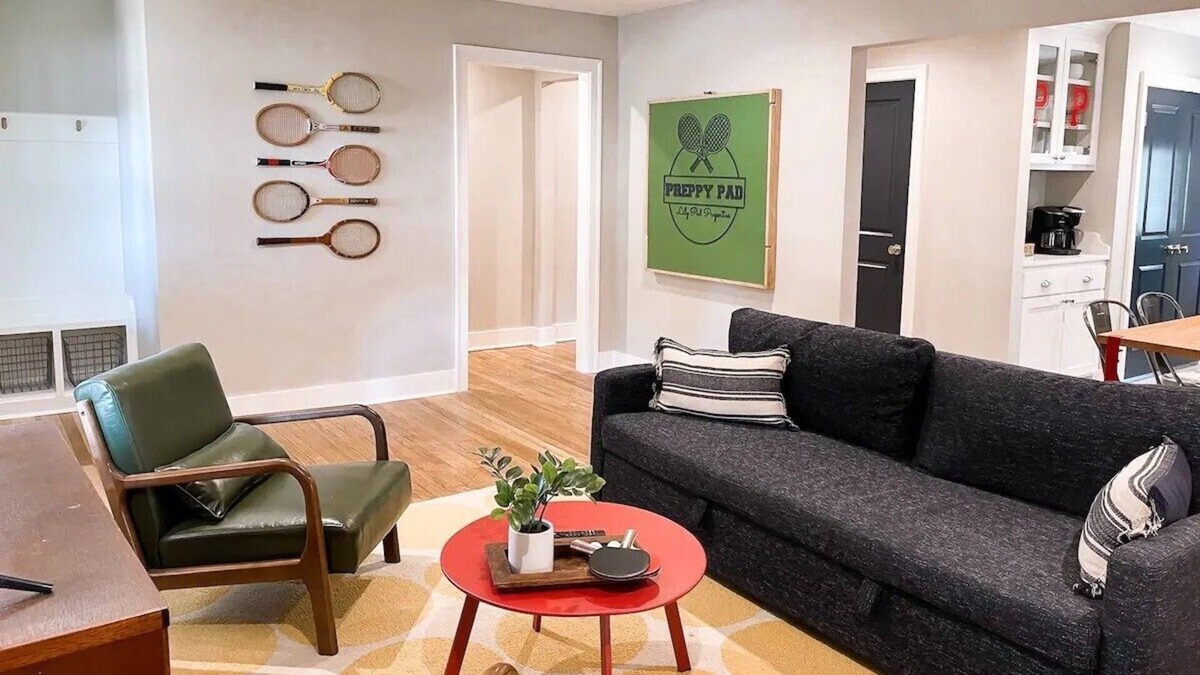 Conway House | Preppy Pad of Conway