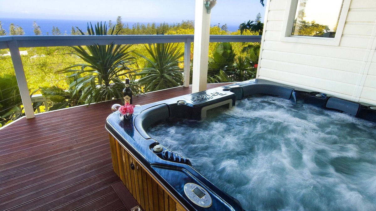 Norfolk Island House | Presidential, Hillside Ocean View Spa Villa - Exclusive Indulgence.