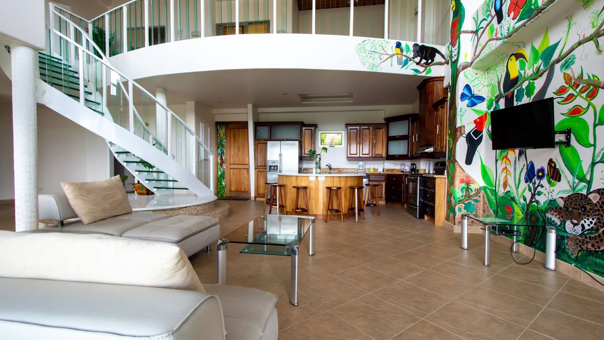 Naranjos Agrios Condo | PRESIDENTIAL PENTHOUSE SUITE! LAKE ARENAL VIEWS!