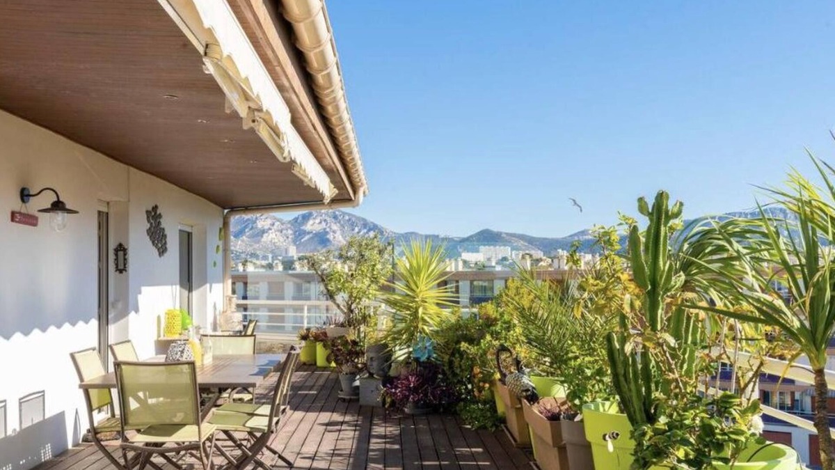 8th Arrondissement Apartment | Prestige Apartment, Rooftop & Panoramic View