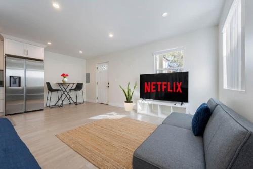 Burbank Apartment | Prestige Studio Haven at Burbank