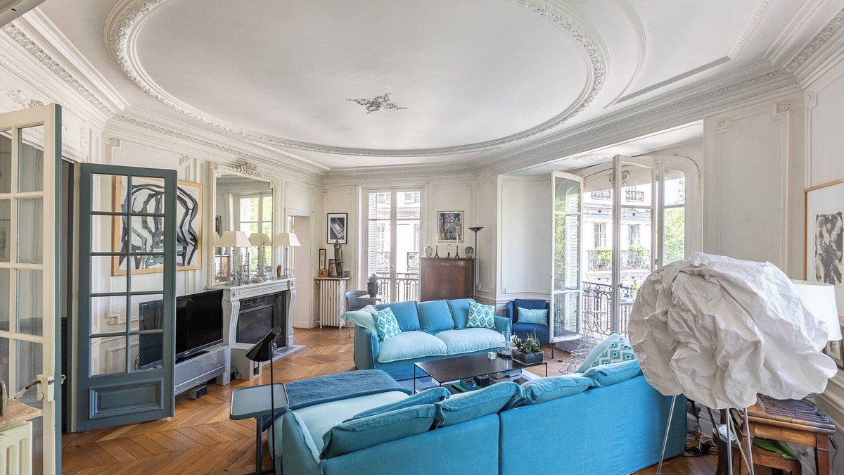 Porte-Saint-Martin Apartment | Prestigious Designer Apartment, 150 m2 along the Canal St Martin