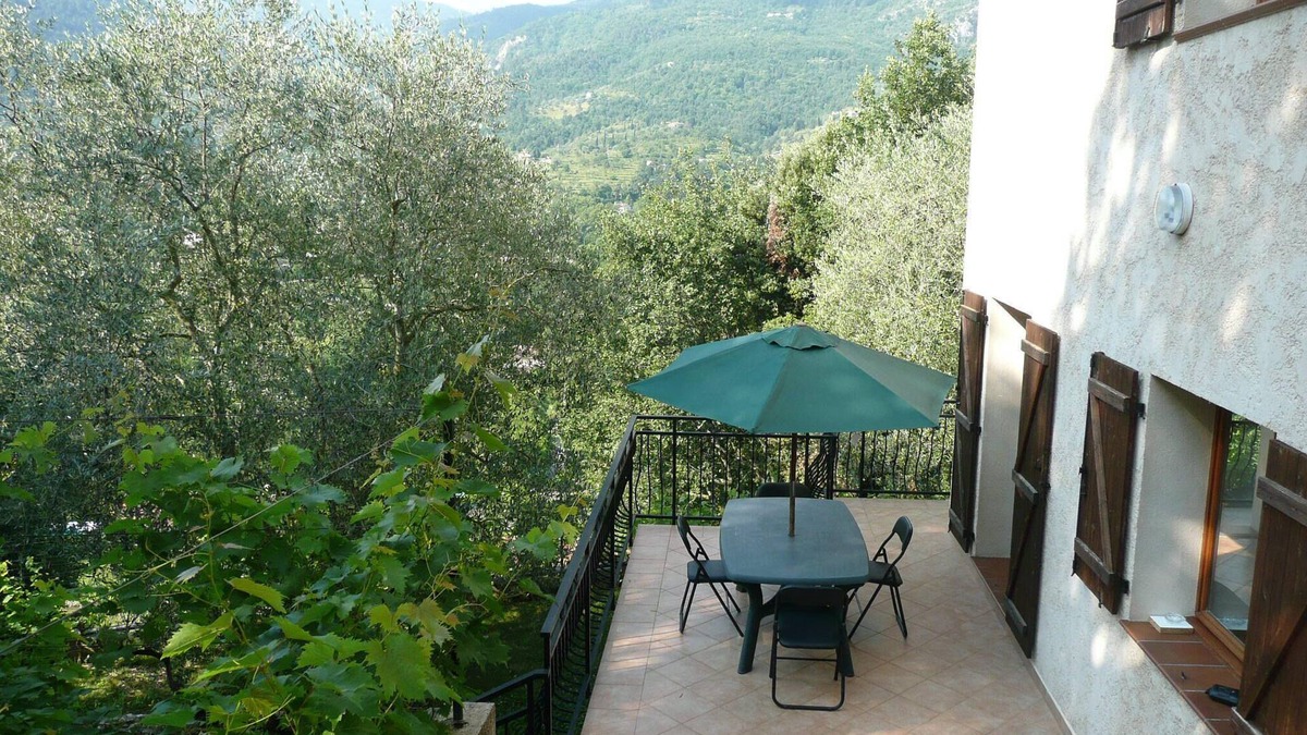 Sospel Apartment | Pretty apartment with terrace and garden