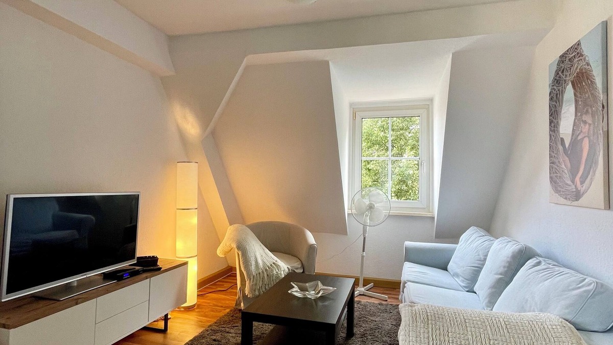 Espenhain Apartment | Pretty, bright attic in the middle of Leipzig's Neuseenland!