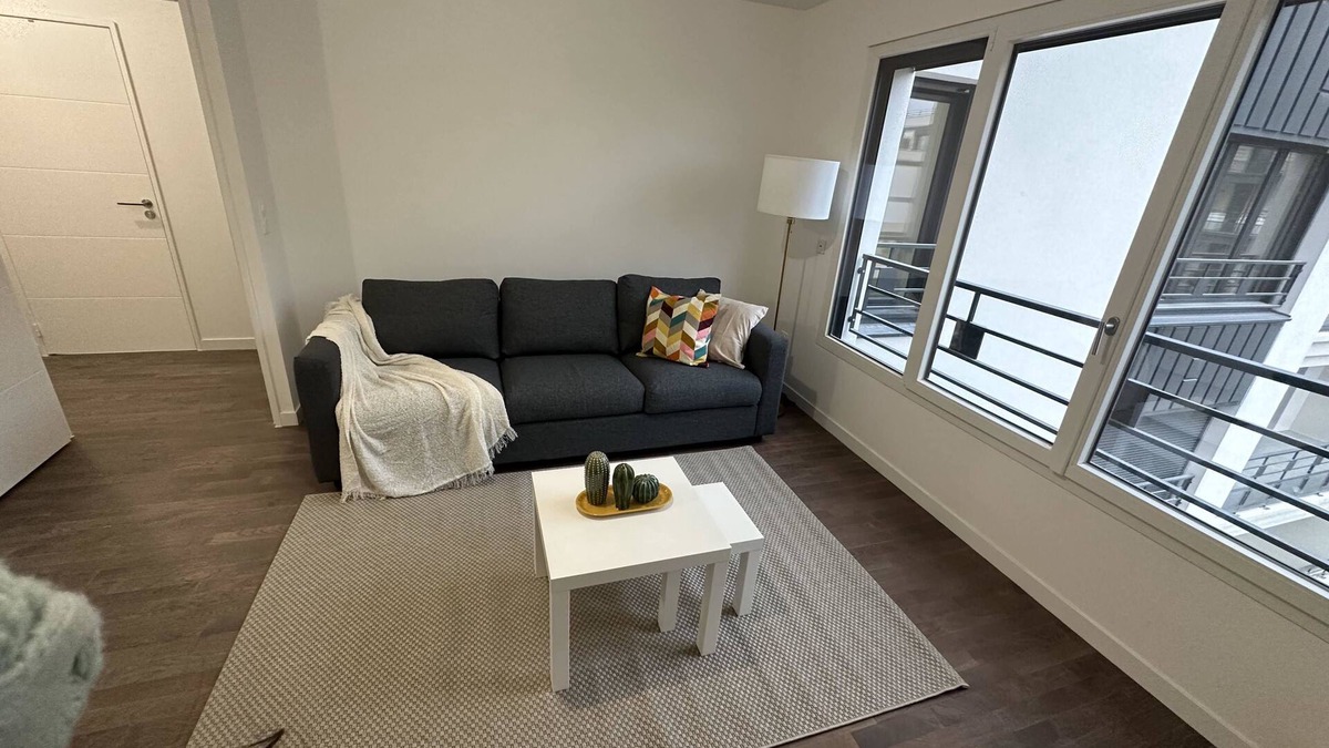 Les Puces de Saint-Ouen Apartment | Pretty cocoon at the gates of Paris