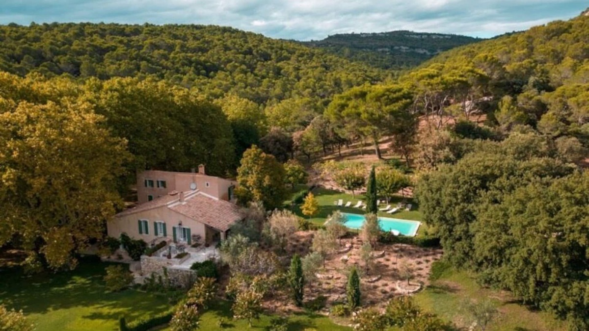 Bollene Other | Pretty country house of 900 m2, with heated swimming pool/volet and tennis court