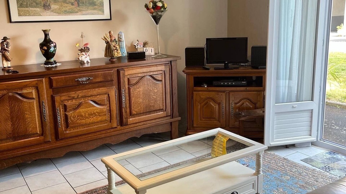 Brive-la-Gaillarde Apartment | Pretty garden apartment in peaceful residence