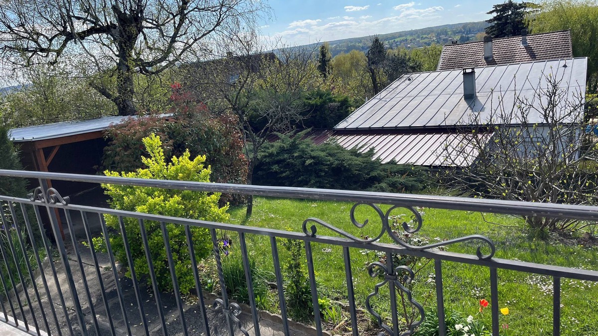 Abrest House | pretty house 5 minutes from vichy, 5 minutes walk from the greenway