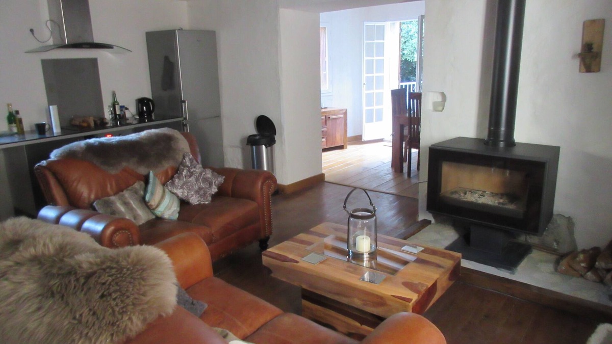 Puilaurens House | Pretty house in Medieval village with castle views