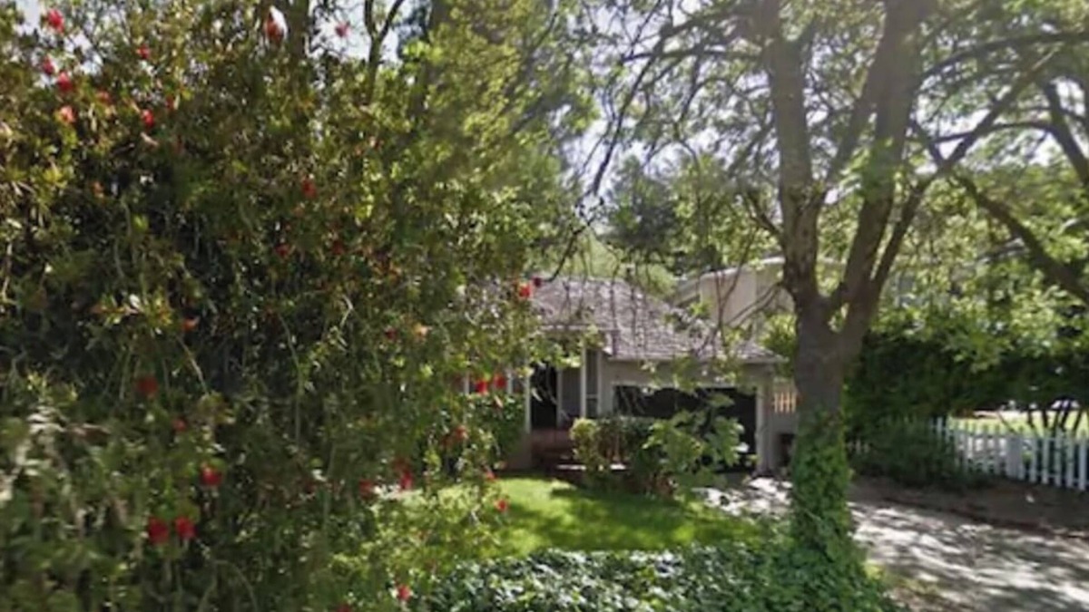 Claremont House | Pretty house on quiet cul de sac in north Orinda