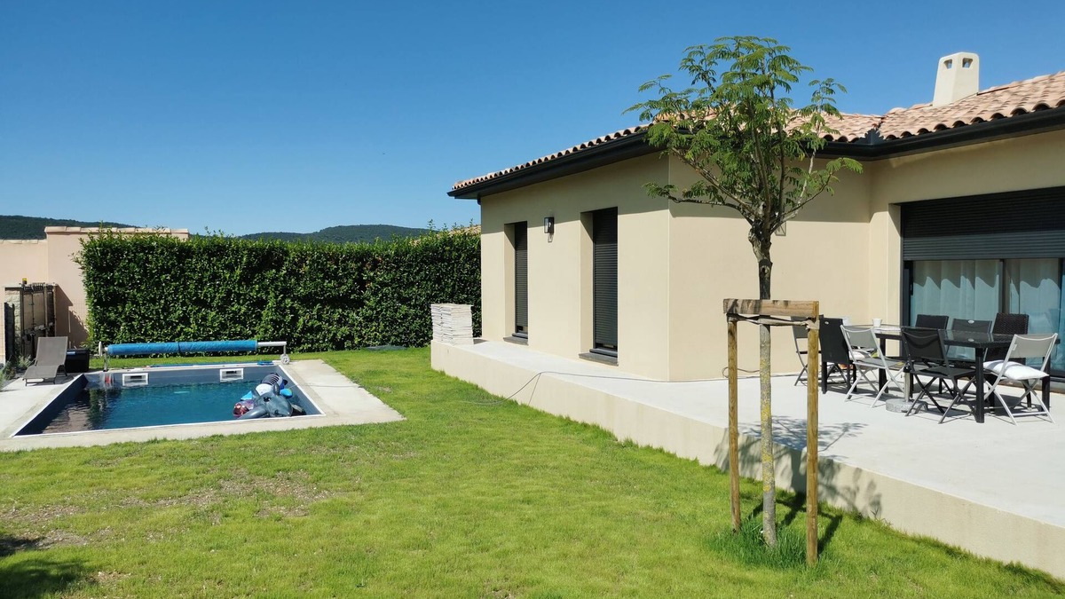 Malaucene House | Pretty house with private pool at the foot of Mont Ventoux, 4 bedrooms