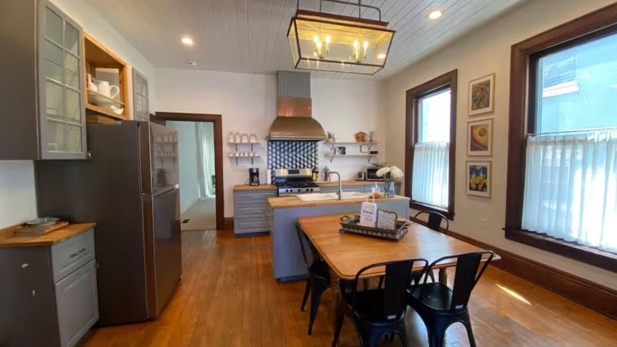 Maysville House | Pretty in Pink Home Right Off The Ohio River Craft Bourbon Stop