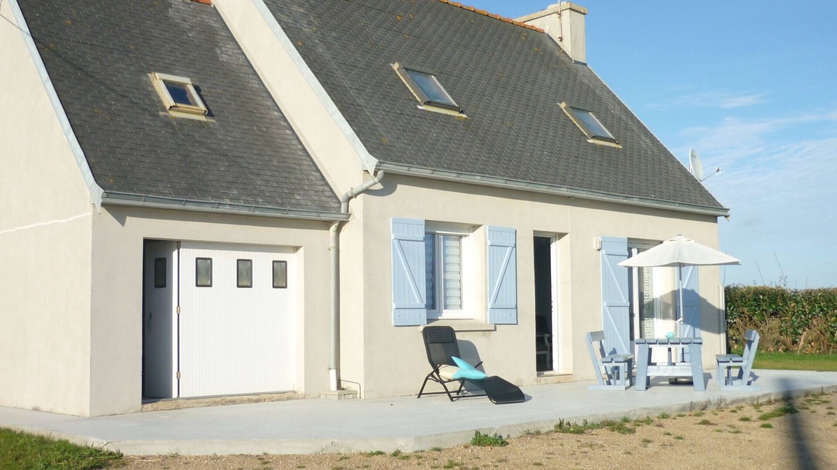 Plozevet House | pretty little house near the sea with sea view, classified 3 stars