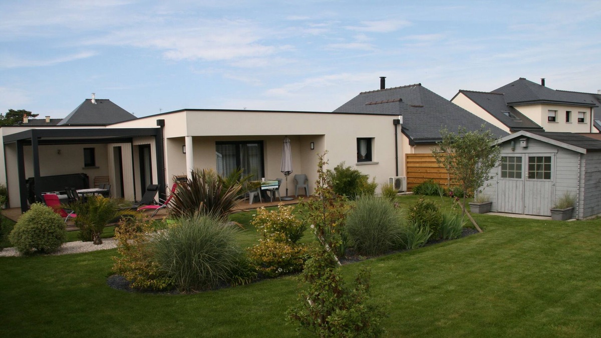 Beaussais-sur-Mer House | Pretty modern landscaped house with SPA in Beaussais sur Mer