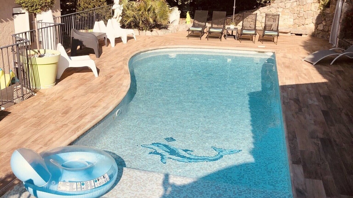 Le Tignet Villa | PRETTY PROVENCAL VILLA WITH POOL