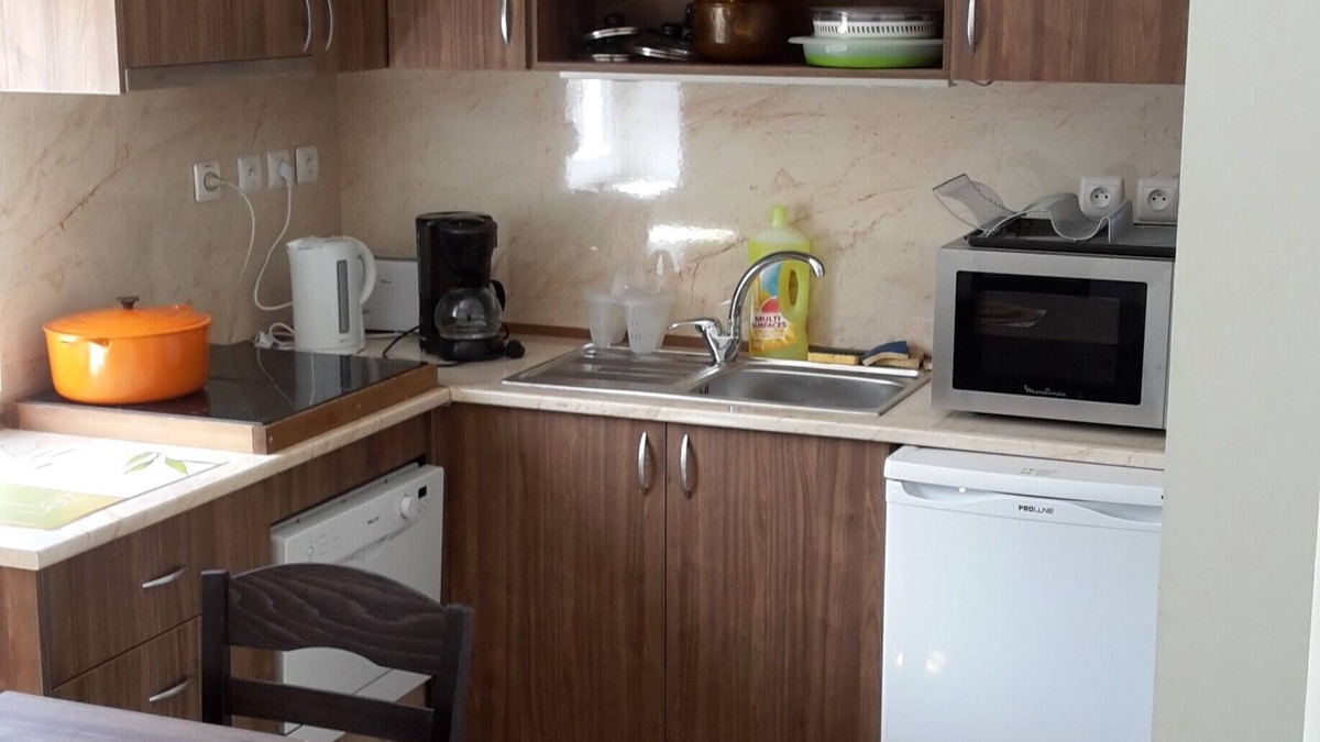 Levens Cottage | pretty quiet and sunny house