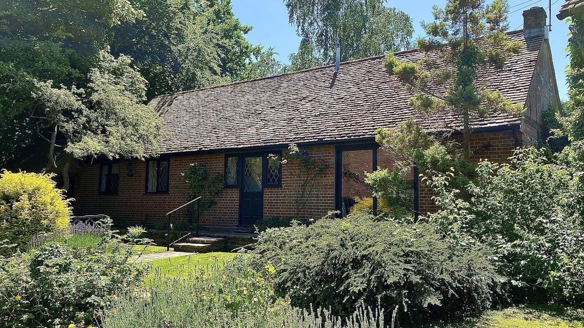 Little Chalfont Cottage | Pretty, Quiet and Peaceful