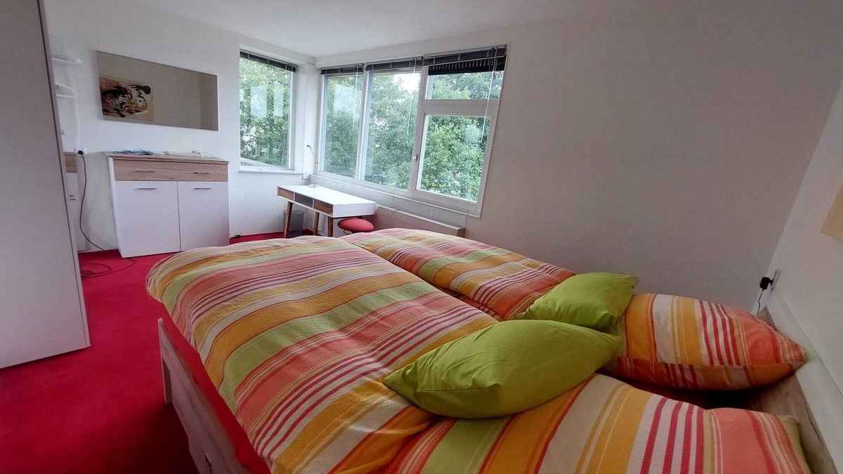 Amsterdam North House | Pretty room in a quiet neighbourhood near Amsterdam's center